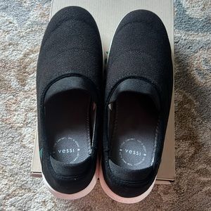 Vessi Sunday Slippers - Granite Black - Men’s size 10